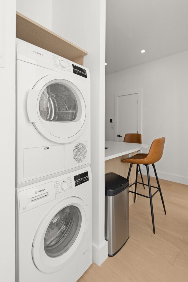 Building Photo - 19-23 Saint Marks Place-SI ID1499939P