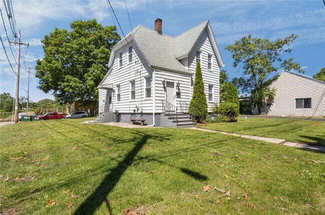 Building Photo - 9 Gardner Ave
