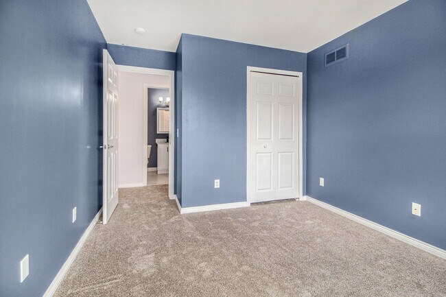 Building Photo - 3051 Barclay Way