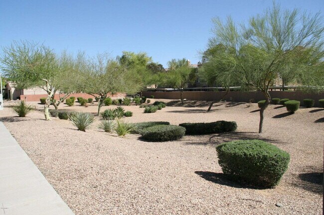 Building Photo - DESERT FOOTHILLS VILLAS TOWNHOUSE