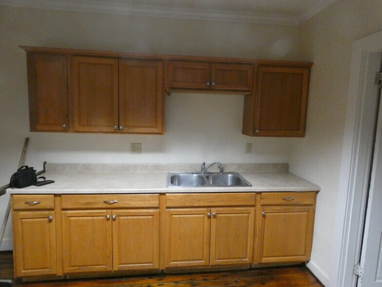 Building Photo - 426 Maryland Ave