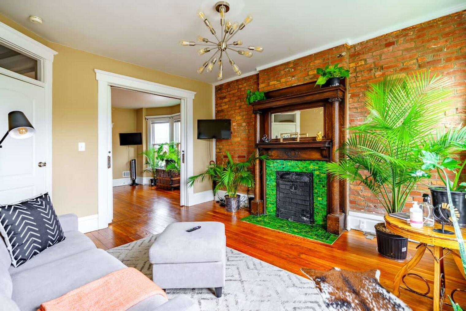 Building Photo - 621 Dennison Ave