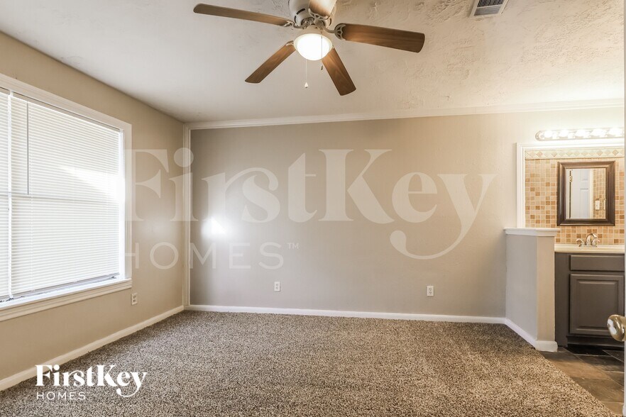 Building Photo - 21126 N Tangle Creek Ln