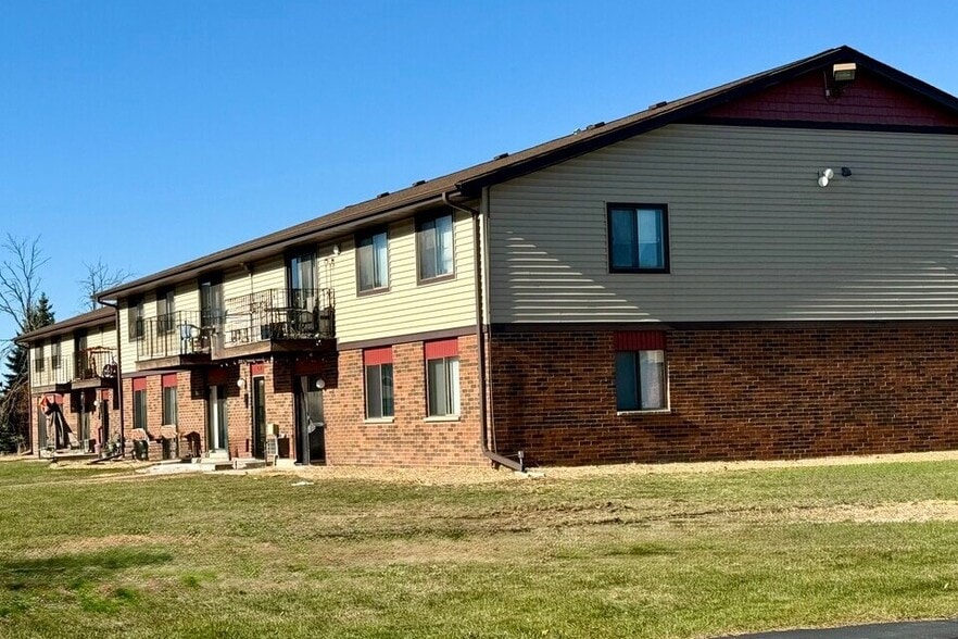 Building Photo - Hometown Harbor Apartments