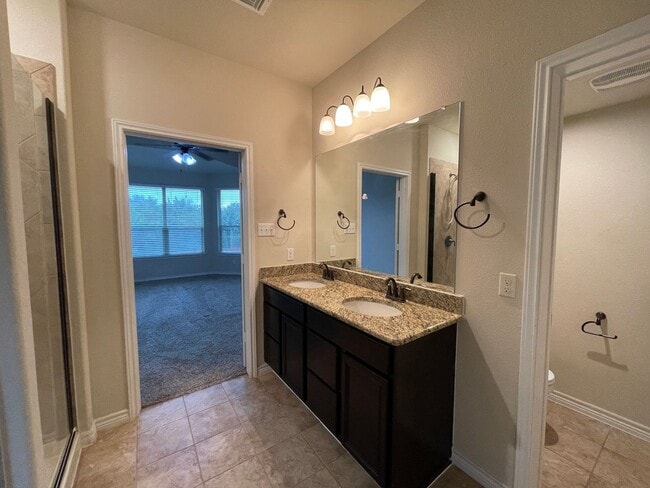 Building Photo - 3240 Valentino Dr