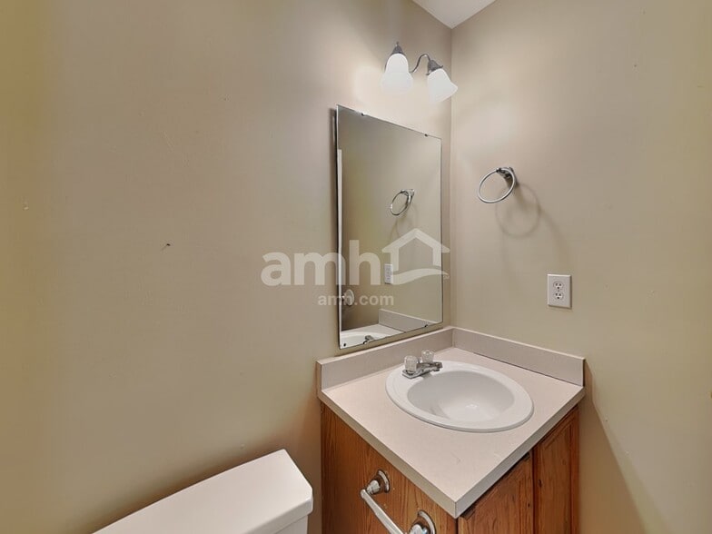 Building Photo - 1651 Allegro Way