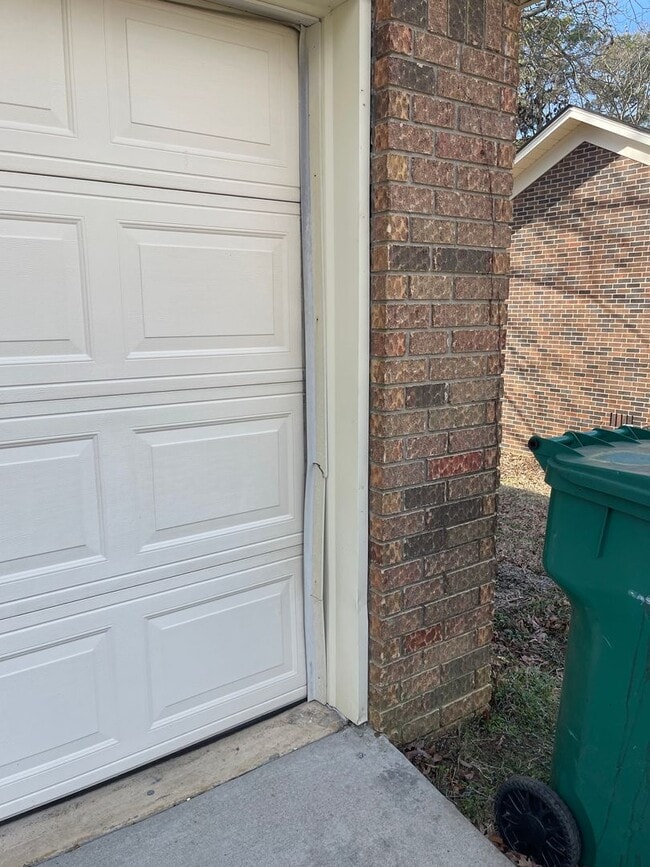 Building Photo - 2913 Stivers Blvd