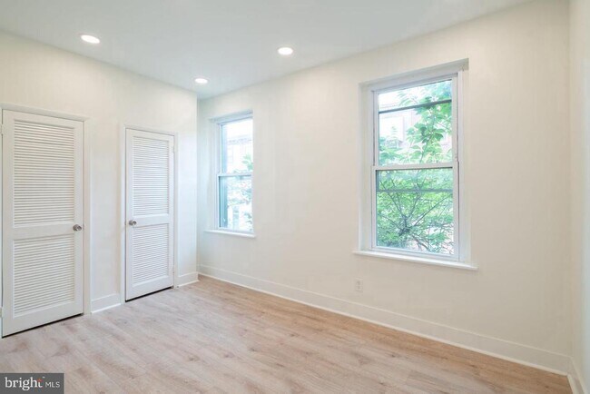 Building Photo - 1606 Wharton St