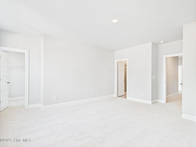 Building Photo - 1251 Shaw View Aly