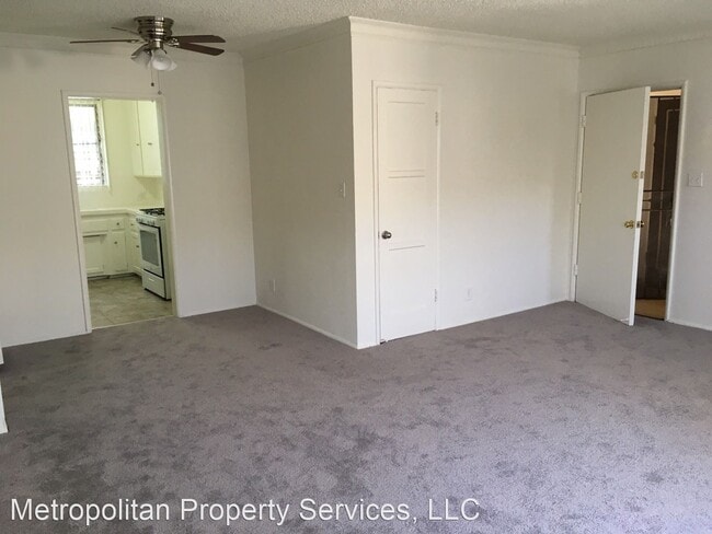 Building Photo - 1030 N Crescent Heights Blvd