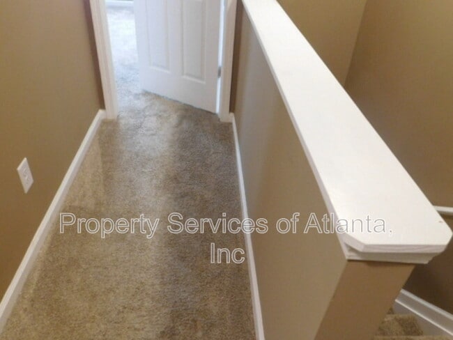 Building Photo - 1795 Devon Dr