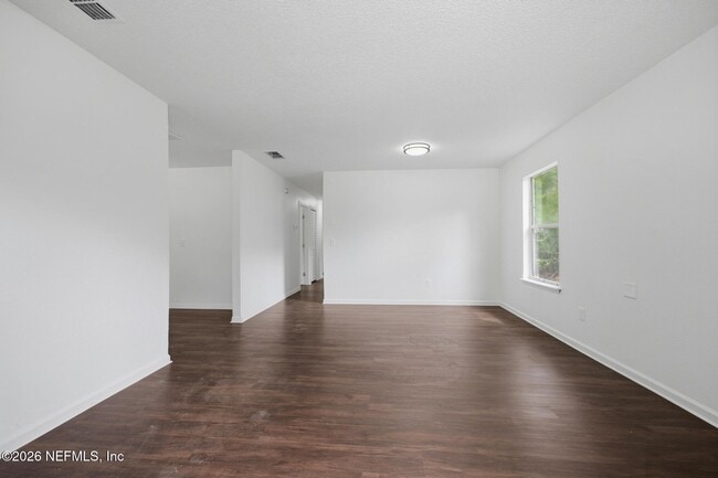 Building Photo - 2117 W 39th St