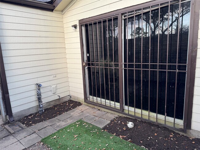 Building Photo - 9107 Ketchwood Dr