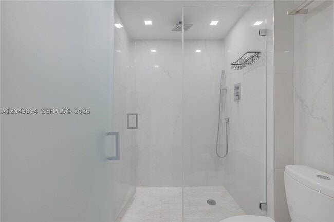 Building Photo - 20515 E Country Club Dr