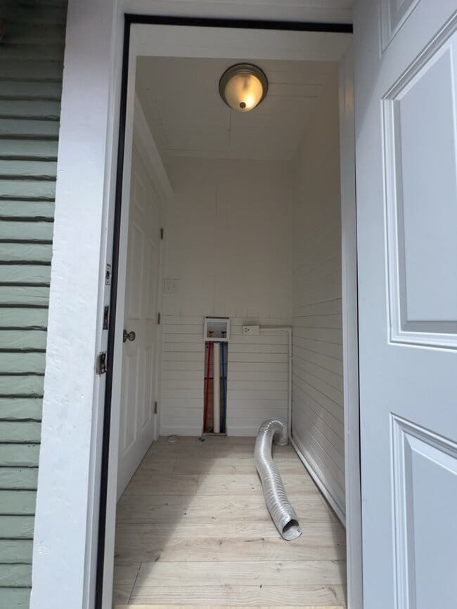 Building Photo - 1006 Studewood St