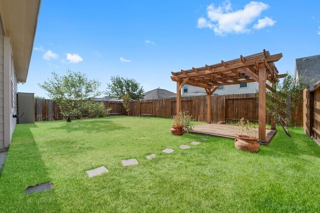 Building Photo - 8723 Sunrise Canter Dr