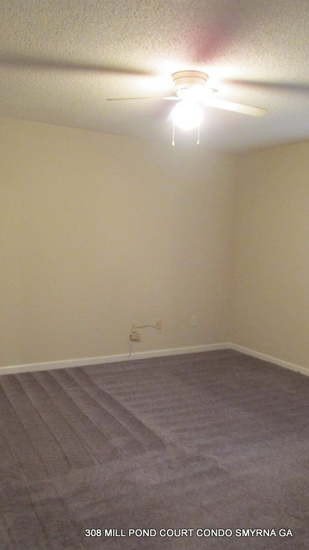 Building Photo - ENJOY THIS BEAUTIFUL CONDO NESTLED IN THE ...