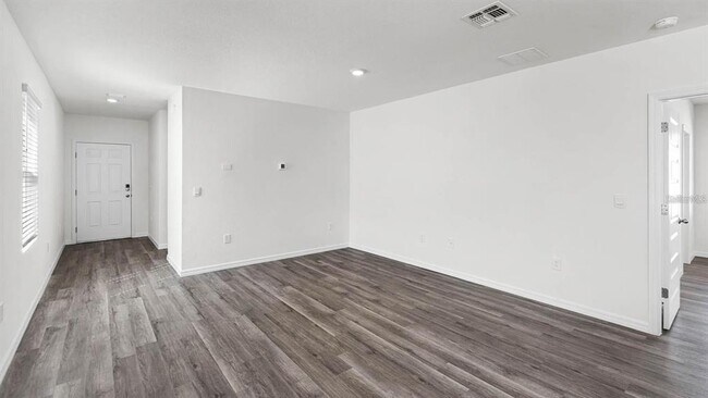 Building Photo - 1628 Hummingbird Rd