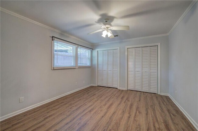 Building Photo - 447 Floyd St SE