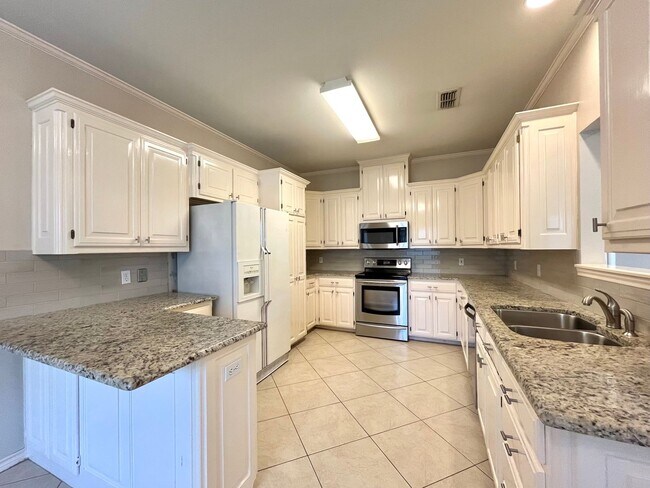Building Photo - 3106 Silkwood Dr