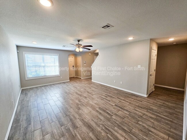 Building Photo - 6632 Leightyn Ln