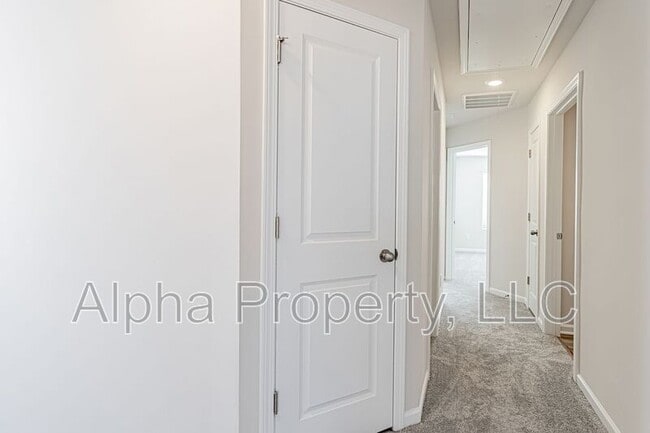 Building Photo - 108 Stellate Pl