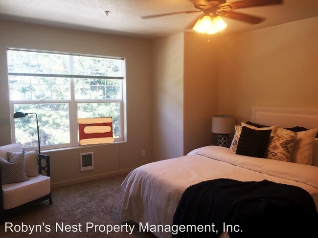 Building Photo - 18562 NW Holly St