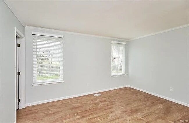 Building Photo - Coming Soon St Peters Area