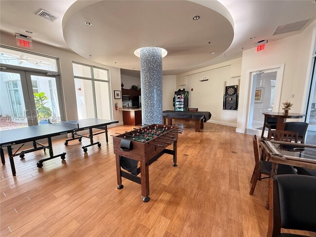 Building Photo - 1830 Radius Dr