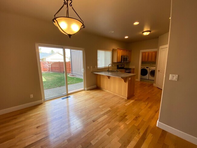 Building Photo - 20646 Hummingbird Ln