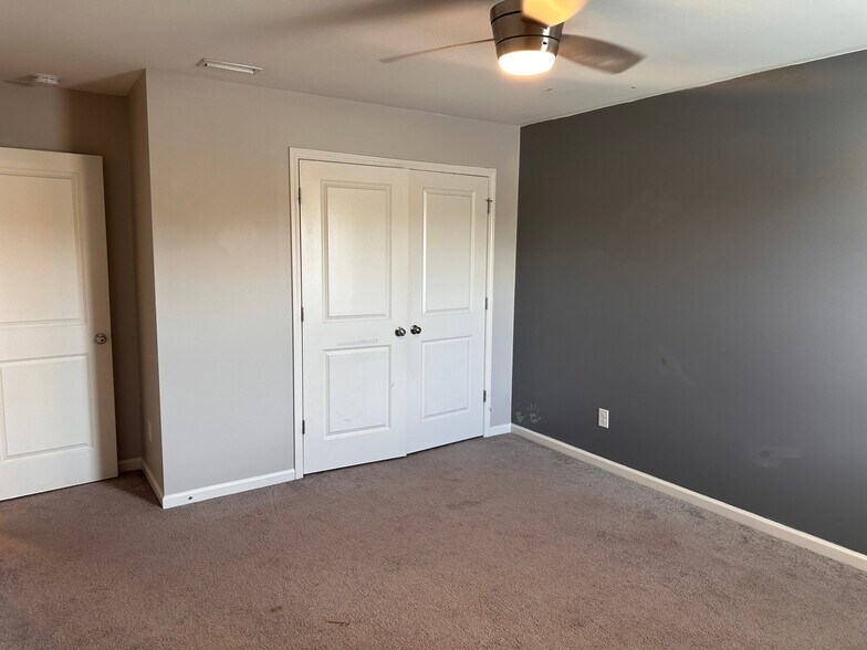Building Photo - 7556 Hartsfield Dr