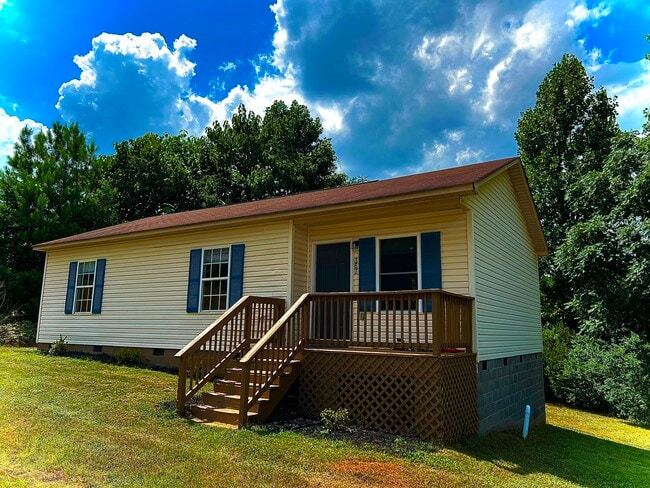 Primary Photo - 367 E Reedy Fork Rd
