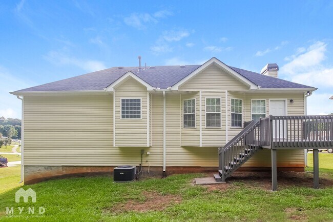 Building Photo - 4070 Lions Gate