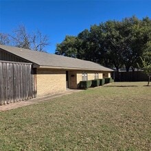 Building Photo - 1901 17th St