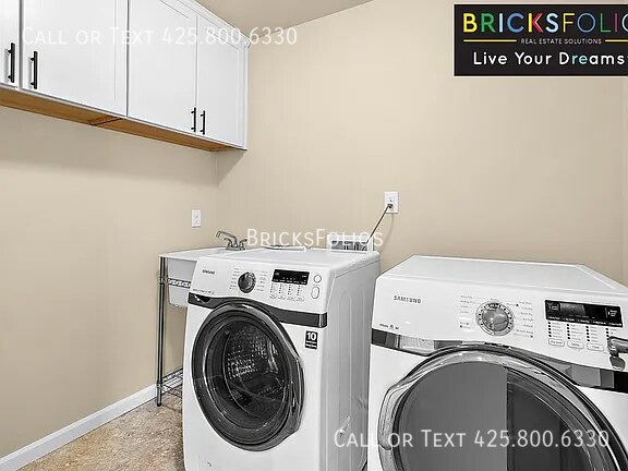 Building Photo - 814 Mount Baker Pl NE