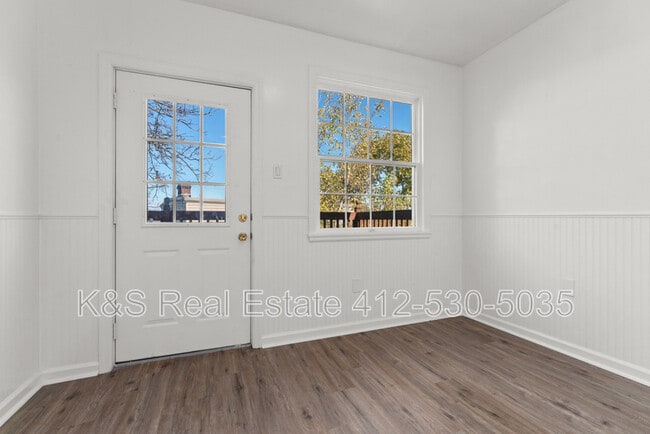 Building Photo - 1043 Mt Oliver St