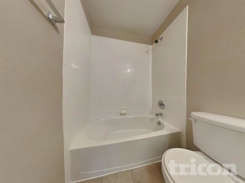 Building Photo - 7707 Foxwaithe Ln