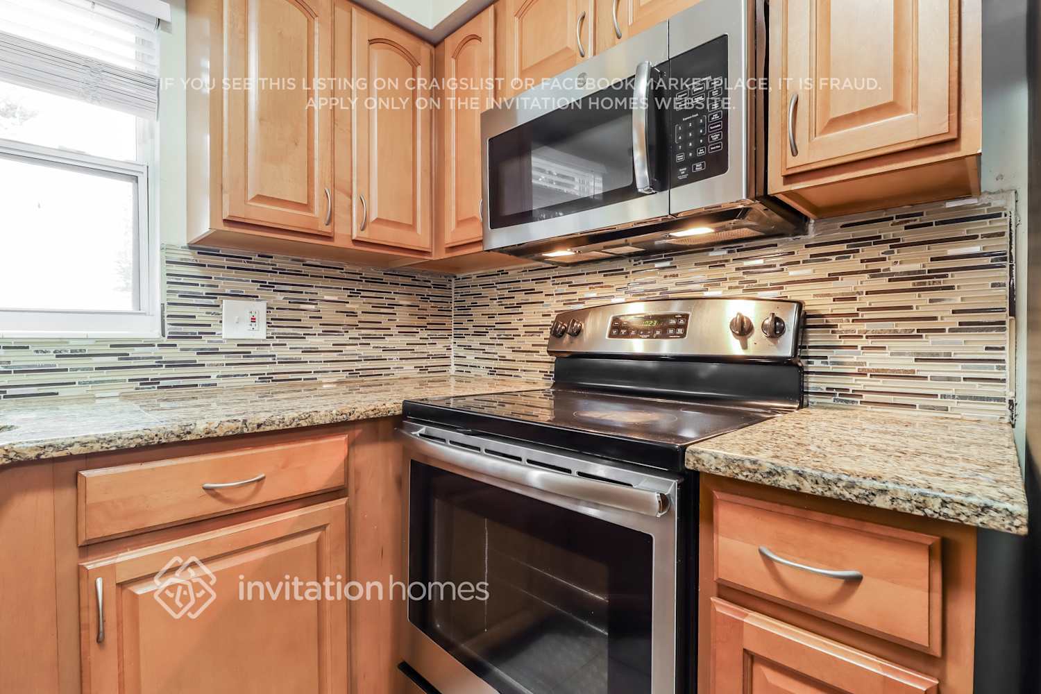 Building Photo - 5650 19th Ave N