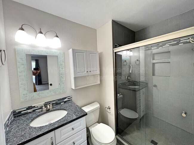 Building Photo - 8100 W Quincy Ave