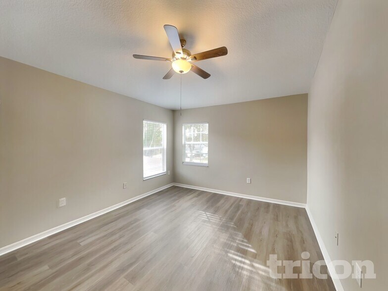 Building Photo - 435 Maple Pointe Dr