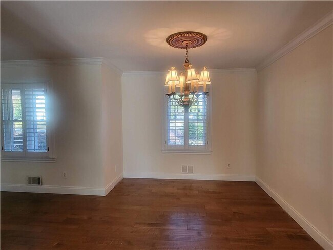 Building Photo - 3740 Clubland Dr