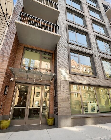 Building Photo - 28-15 35th St