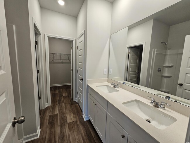 Building Photo - 2100 Northwest Dr