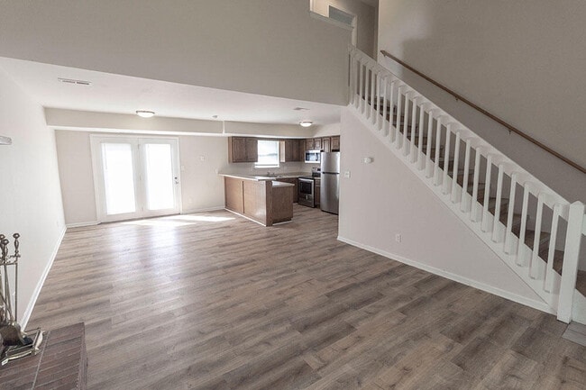 Building Photo - 1901 Mirtle Grove Ct