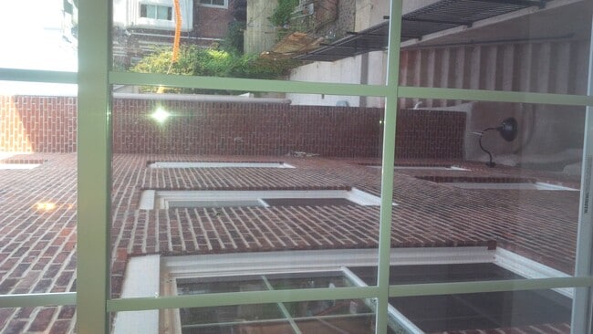 Building Photo - 2014 Mount Vernon St