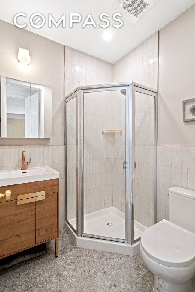 Building Photo - 109 Troutman St