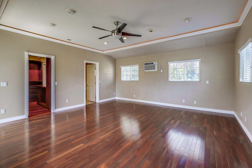 Building Photo - 27635 Durazno