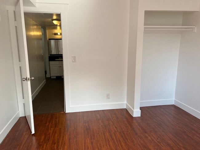 Building Photo - Nice Private Furnished  Girl Room Downtown with View