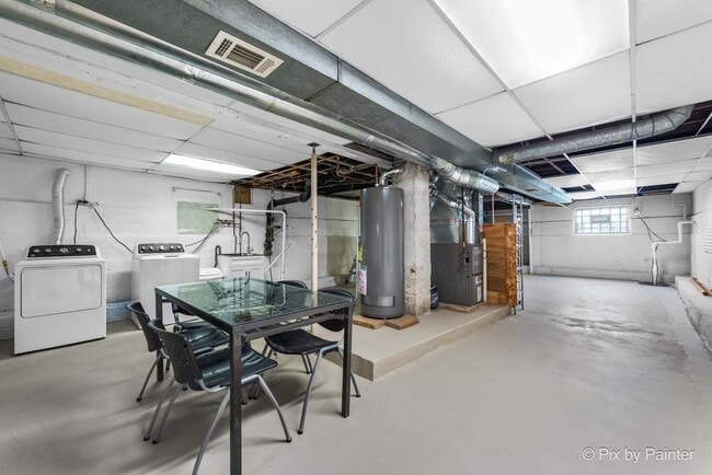 Building Photo - 2225 N 76th Ct