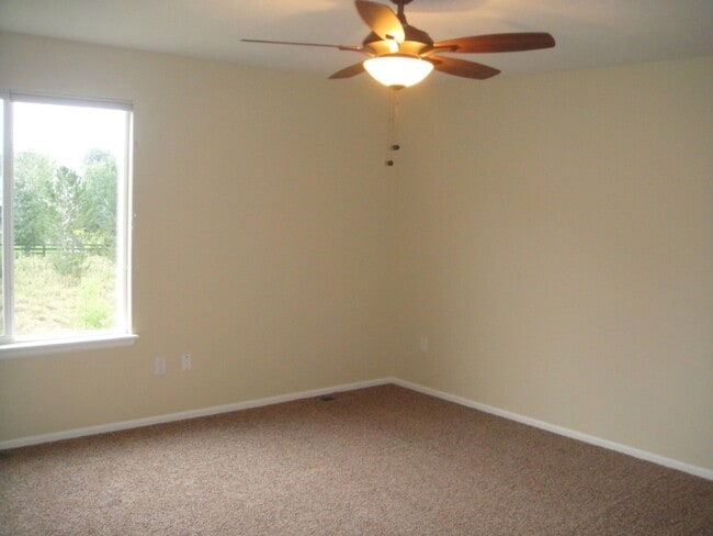 Building Photo - 1846 Twin Lakes Cir